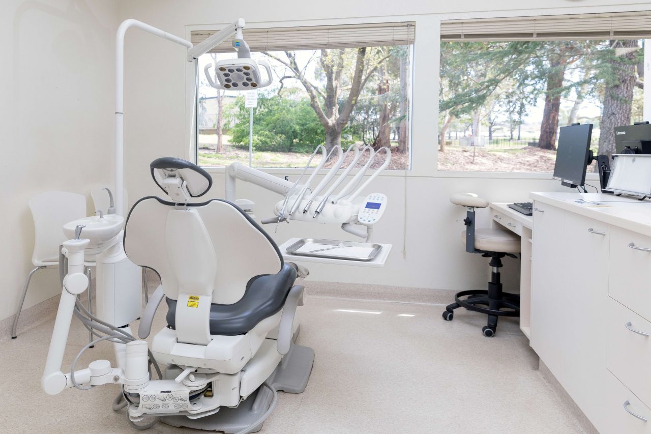 Dental assistant traineeships • SA Dental